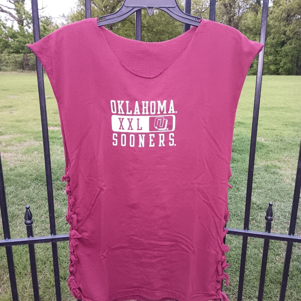 OU Sooners Distressed Tank